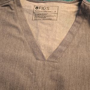 Womens Figs Casma 3 Pocket Scrub Top